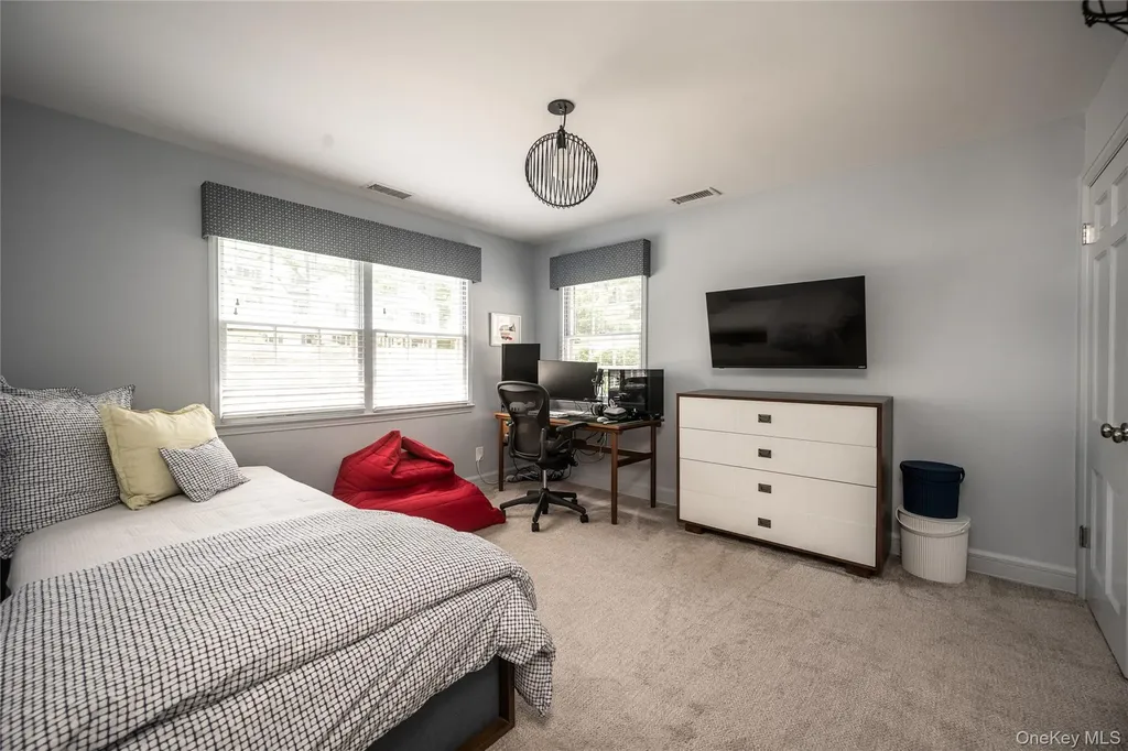 15 Laurel Hill Road Dobbs Ferry NY 10522