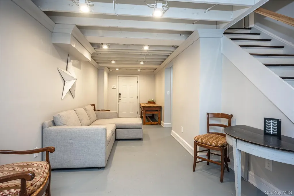 15 Laurel Hill Road Dobbs Ferry NY 10522