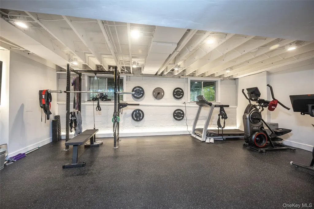 15 Laurel Hill Road Dobbs Ferry NY 10522
