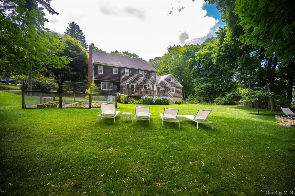 15 Laurel Hill Road Dobbs Ferry NY 10522