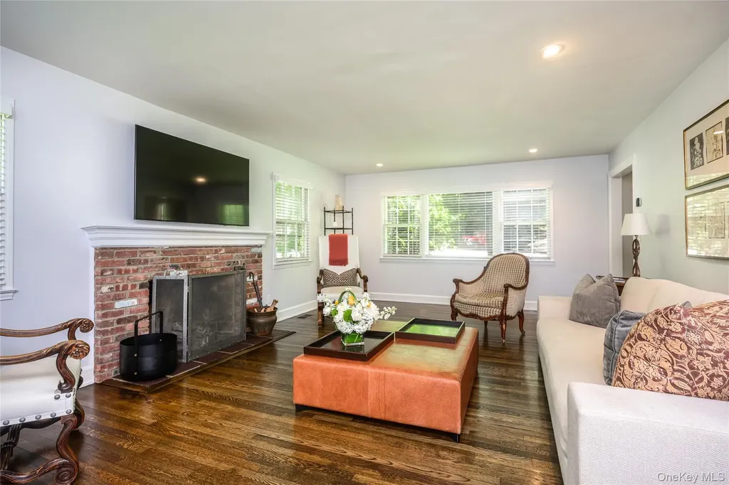 15 Laurel Hill Road Dobbs Ferry NY 10522