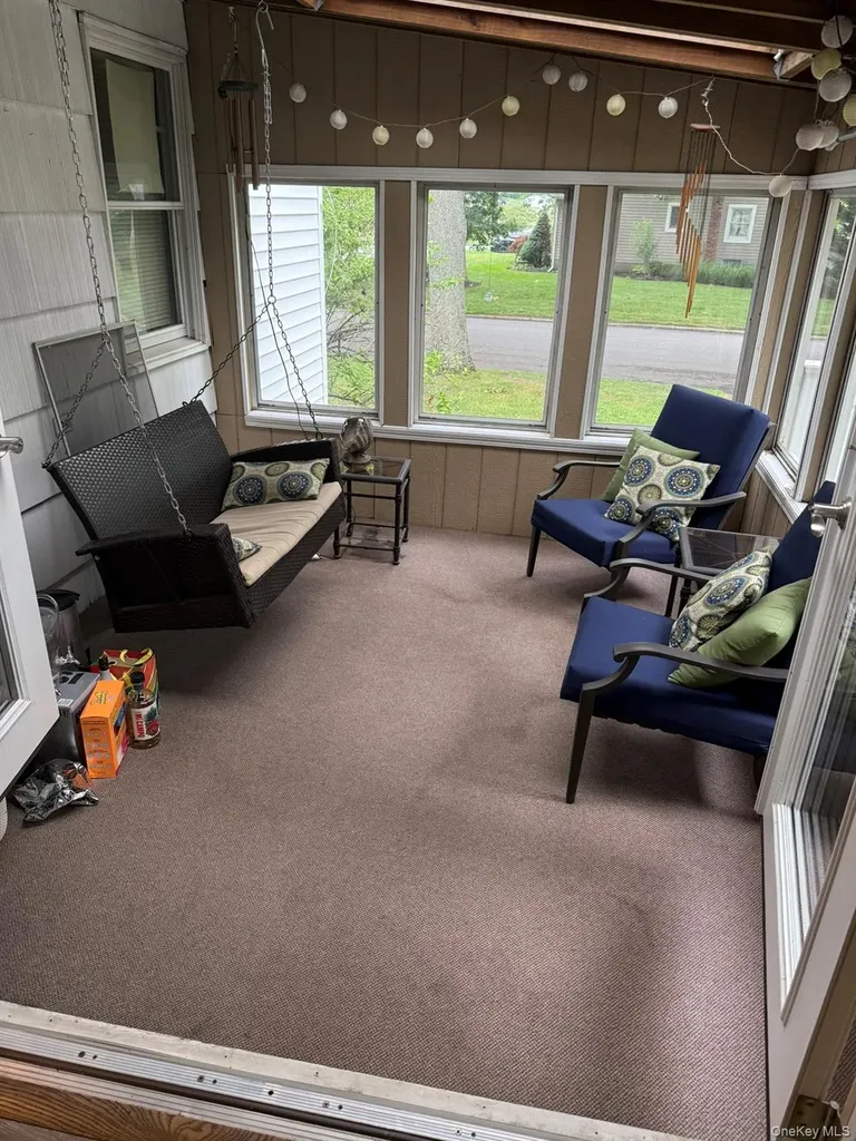 8 Woodbury Road Farmingville NY 11738