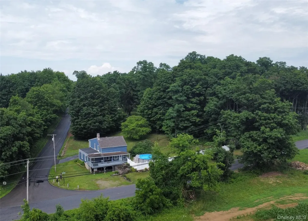 319 Blue Hill Road Hopewell Junction NY 12533