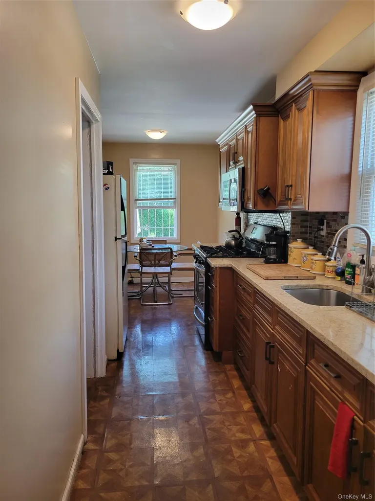 115102 232nd Street Cambria Heights NY 11411