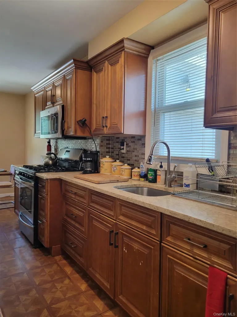 115102 232nd Street Cambria Heights NY 11411