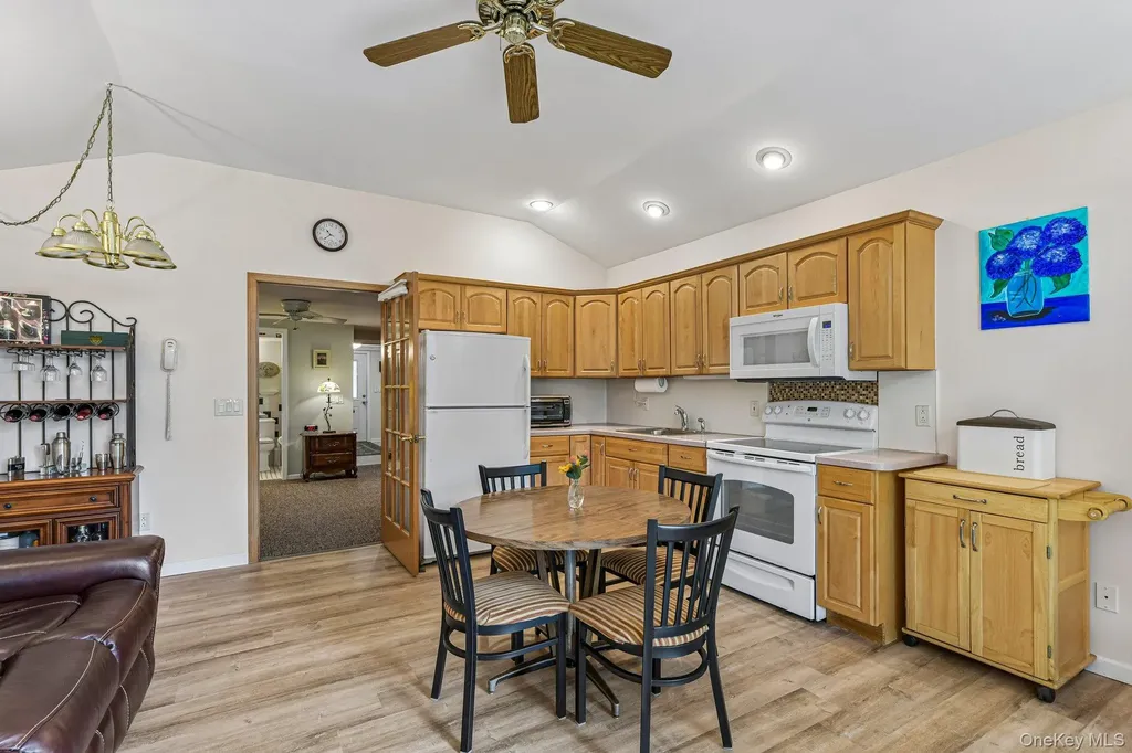 2394 Cedar Street Seaford NY 11783