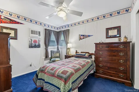 2394 Cedar Street Seaford NY 11783