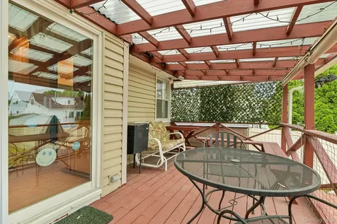 2394 Cedar Street Seaford NY 11783