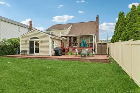 2394 Cedar Street Seaford NY 11783