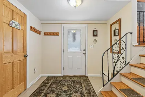 2394 Cedar Street Seaford NY 11783