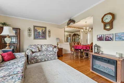 2394 Cedar Street Seaford NY 11783