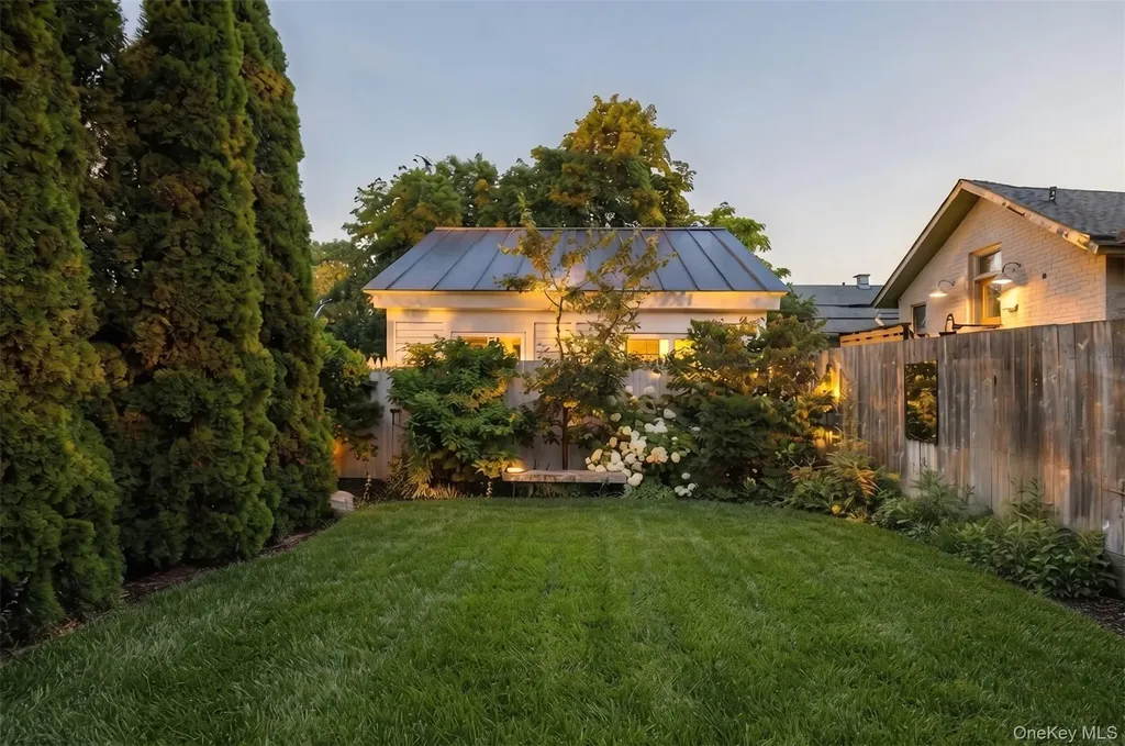 556 State Street Hudson NY 12534
