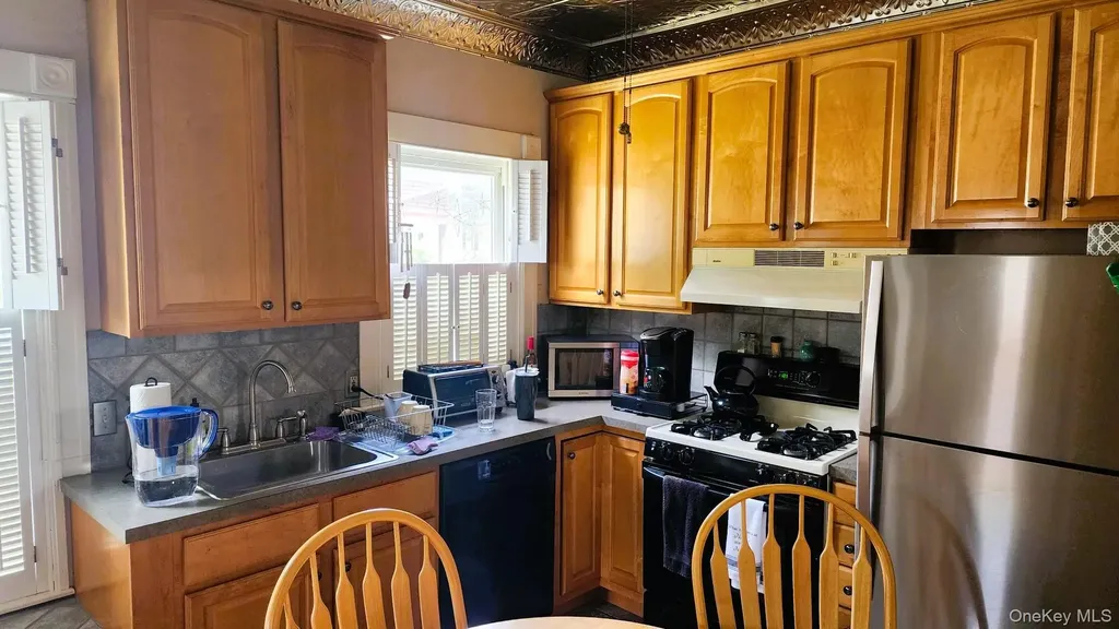 51 Lincoln Avenue Poughkeepsie NY 12601