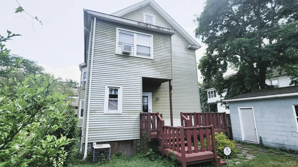 51 Lincoln Avenue Poughkeepsie NY 12601