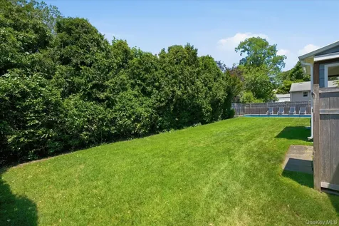 7 Vine Street Bayville NY 11709