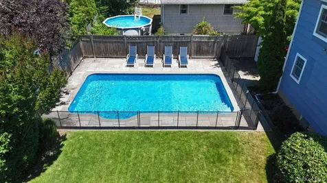 7 Vine Street Bayville NY 11709