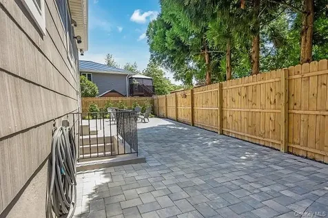 2 Cherry Road Bayville NY 11709