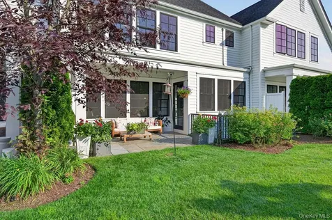 23 Honeysuckle Lane Rye Brook NY 10573