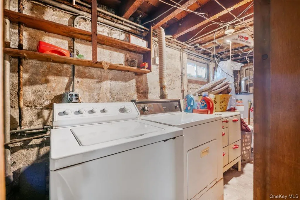 11590 223rd Street Cambria Heights NY 11411