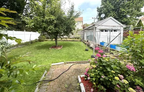 36 Earle Place New Rochelle NY 10801