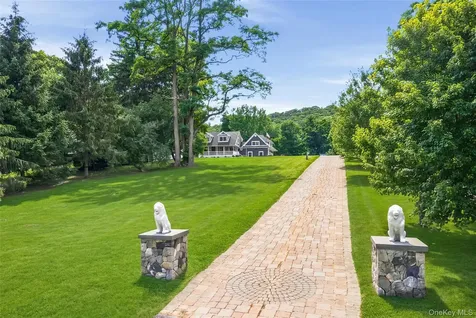 13 Gilbert Lane Putnam Valley NY 10579