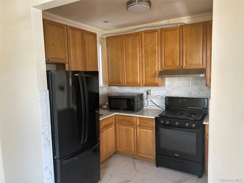 1585 New York Avenue Brooklyn NY 11210