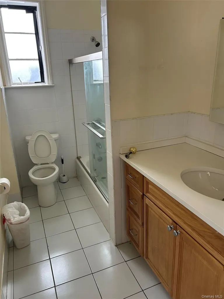 1585 New York Avenue Brooklyn NY 11210