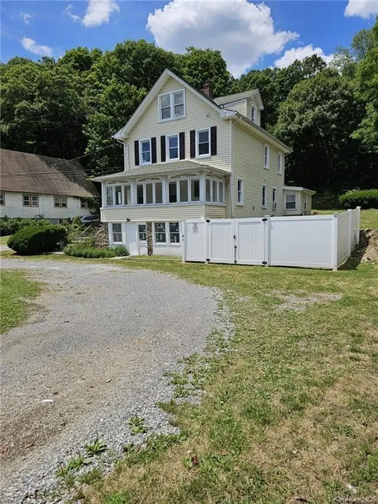 227 Saw Mill River Road Chappaqua NY 10546