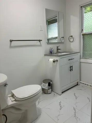 86 N Washington Avenue Centereach NY 11720