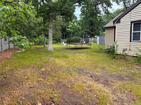 86 N Washington Avenue Centereach NY 11720