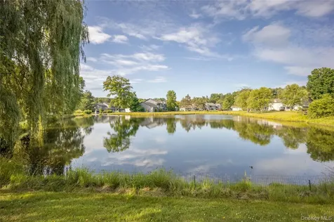 31 Pond Drive W Rhinebeck NY 12572