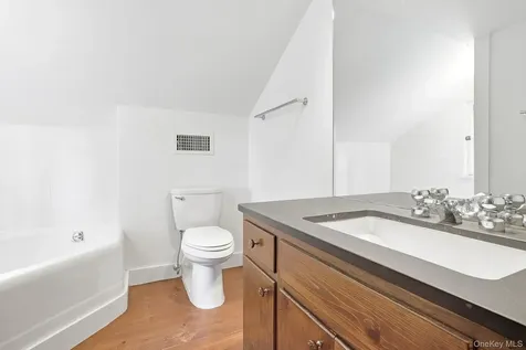 91 Slate Quarry Road Rhinebeck NY 12572