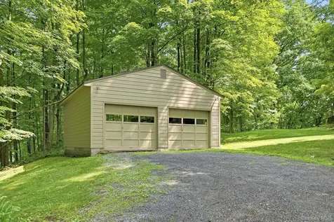 91 Slate Quarry Road Rhinebeck NY 12572