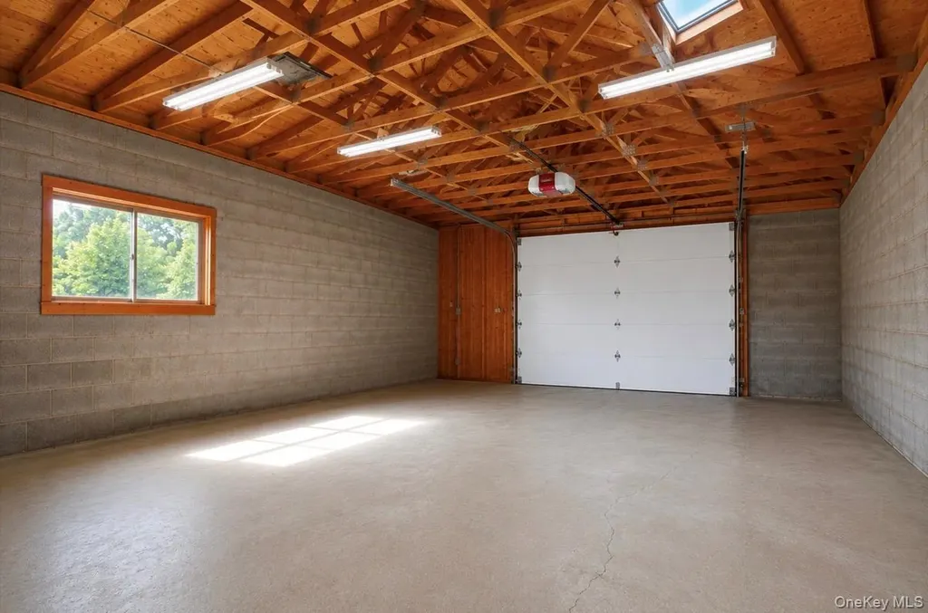 12 Cross Road Holmes NY 12531