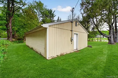 12 Cross Road Holmes NY 12531
