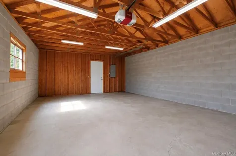 12 Cross Road Holmes NY 12531