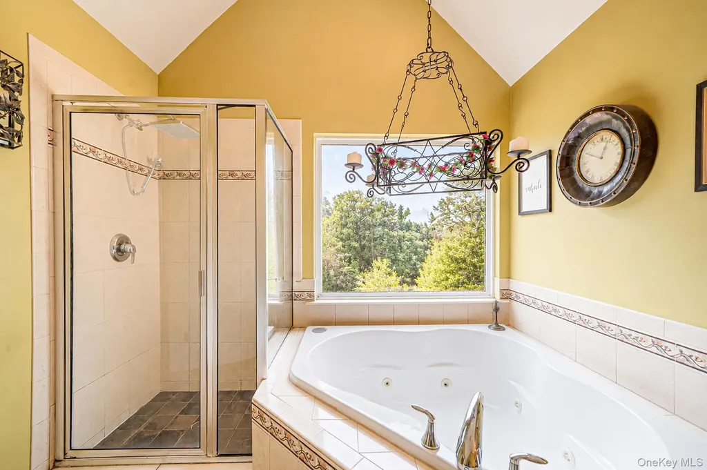 17 Holmes Avenue Eastport NY 11941