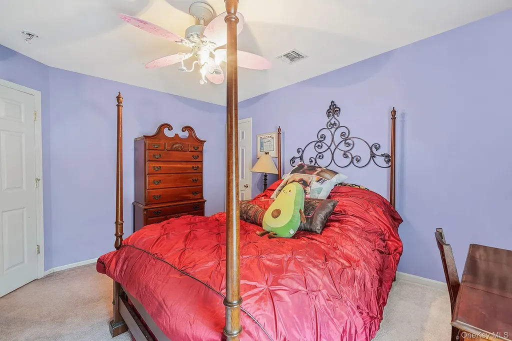 17 Holmes Avenue Eastport NY 11941