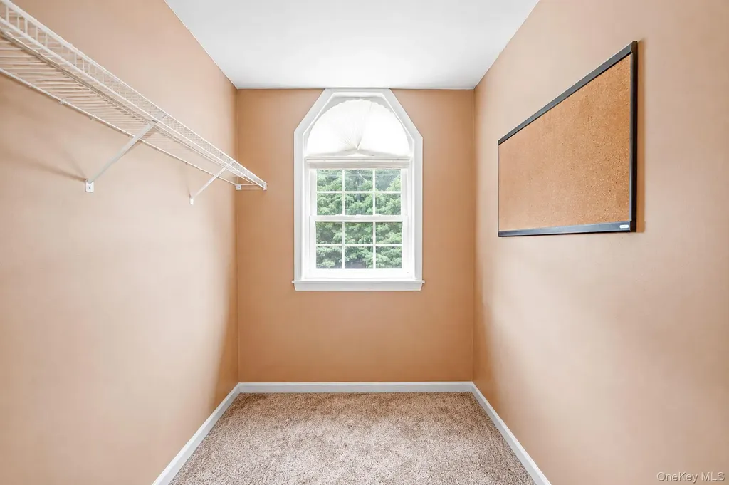 17 Holmes Avenue Eastport NY 11941
