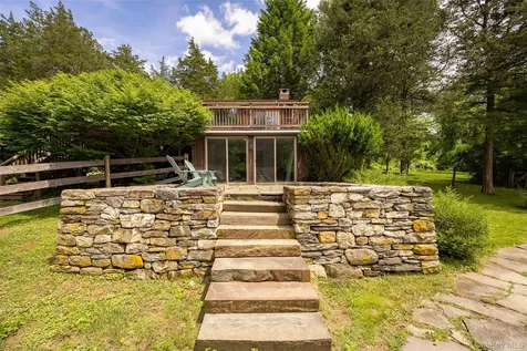 15 Horseshoe Lane Millerton NY 12546