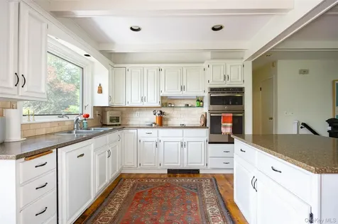 15 Horseshoe Lane Millerton NY 12546