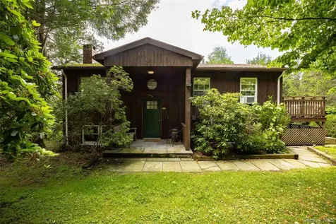 15 Horseshoe Lane Millerton NY 12546