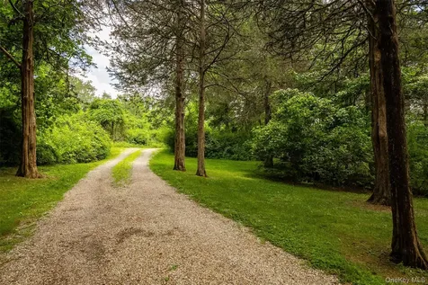 15 Horseshoe Lane Millerton NY 12546