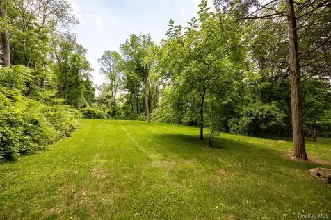 15 Horseshoe Lane Millerton NY 12546