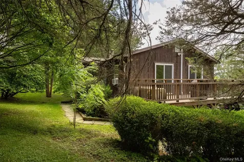 15 Horseshoe Lane Millerton NY 12546