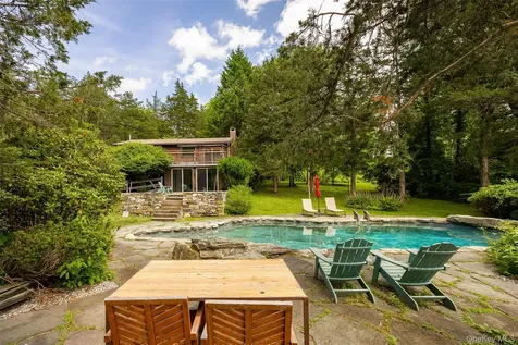 15 Horseshoe Lane Millerton NY 12546