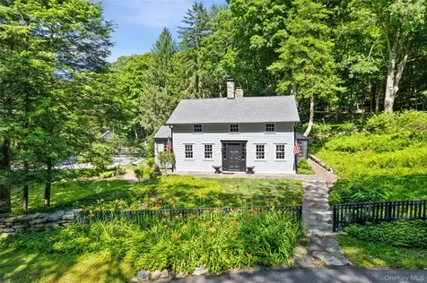 35 Old Snake Hill Road Pound Ridge NY 10576