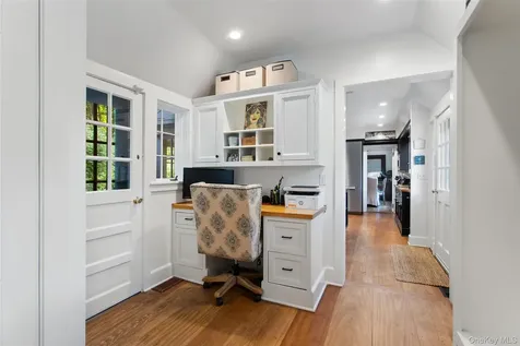 35 Old Snake Hill Road Pound Ridge NY 10576