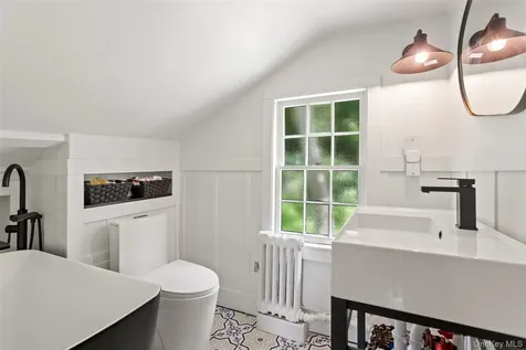 35 Old Snake Hill Road Pound Ridge NY 10576