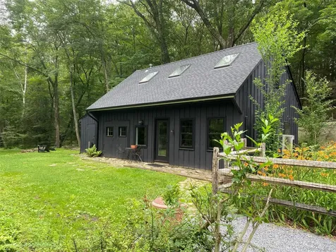 35 Old Snake Hill Road Pound Ridge NY 10576
